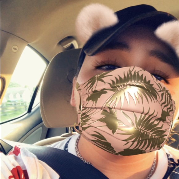 Meet your Posher, Sara - Picture 1 of 1